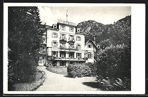 Ansichtskarte Vitznau, Hotel Alpenrose, Bes.Fam. Achermann-Hoffmann, mit Garten