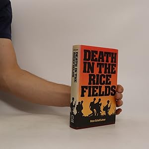 Bild des Verkufers fr Death in the ricefields zum Verkauf von Bookbot