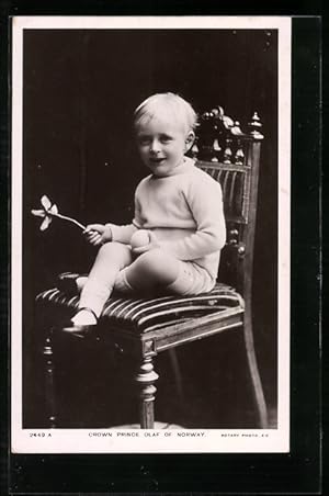 Ansichtskarte Crown Prince Olaf of Norway on a chair
