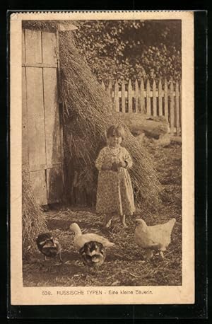 Bild des Verkufers fr Ansichtskarte Eine kleine russische Buerin mit Hhnern und Enten zum Verkauf von Bartko-Reher