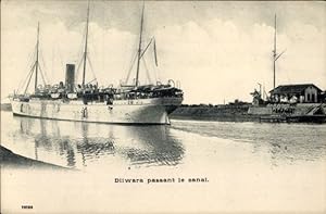 Ansichtskarte / Postkarte Britisches Kriegsschiff, HMS Dilwara im Suez-Kanal