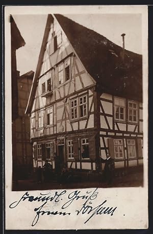 Foto-Ansichtskarte Heidelberg /Neckar, Anwohner am Altstadthaus