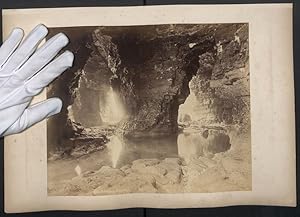 Photo C. N., Co., Ansicht Flamborough, Flamborough Head, Cave, Rückseite Molde mit Kirken und Rom...