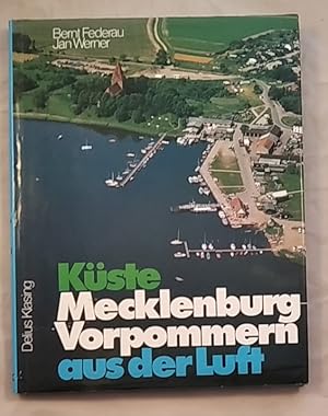Bild des Verkufers fr Kste Mecklenburg-Vorpommern aus der Luft. zum Verkauf von KULTur-Antiquariat