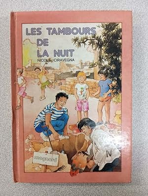 Bild des Verkufers fr Les tambours de la nuit zum Verkauf von Dmons et Merveilles