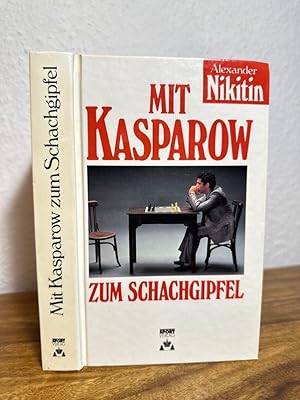Mit Kasparow zum Schachspiel.