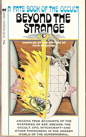 Imagen del vendedor de Beyond the Strange a la venta por John Thompson