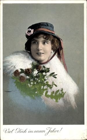 Ansichtskarte / Postkarte Glückwunsch Neujahr, Frau, Mistelzweige, Tannenzapfen
