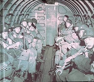 Bild des Verkufers fr D-Day: van operatie Overlord tot de bevrijding van Parijs zum Verkauf von Klondyke