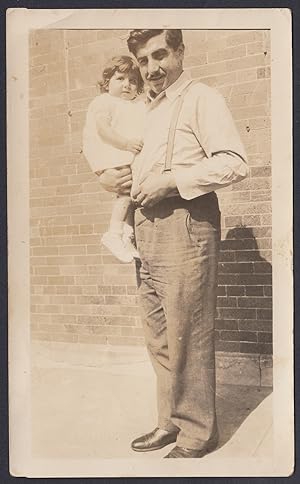 United States 1930, New York City, La piccola Ernestina Labruna col papà, Foto
