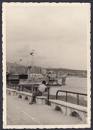Veduta parziale di un paese di mare da identificare, 1960 Fotografia vintage