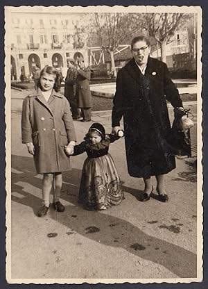 Carnevale, Bambina vestita da principessa, 1950 Fotografia vintage