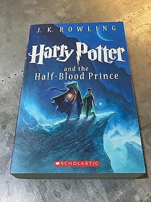 Bild des Verkufers fr Harry Potter and the Half-Blood Prince (Book 6) zum Verkauf von PAPPINFUSS Books
