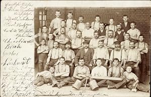 Foto Ansichtskarte / Postkarte Gruppenaufnahme von Männern, Arbeiter, Handwerk