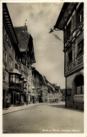 Ansichtskarte / Postkarte Stein am Rhein Kanton Schaffhausen, Straßenpartie, bemalte Häuser