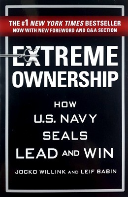Bild des Verkufers fr Extreme Ownership: How U. S. Navy Seals Lead And Win zum Verkauf von Marlowes Books and Music