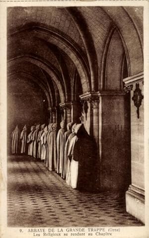 Ansichtskarte / Postkarte Orne, Abtei Grande Trappe, die Ordensleute gehen zum Kapitel