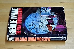 Bild des Verkufers fr The Man From Moscow: The Story of Wynne and Penkovsky zum Verkauf von HALCYON BOOKS
