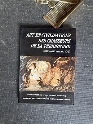 Imagen del vendedor de Art et civilisations des chasseurs de la prhistoire (34000-8000 ans av. J.-C.) a la venta por Librairie de la Garenne