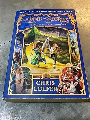 Image du vendeur pour The Land of Stories: Beyond the Kingdoms (Book 4) mis en vente par PAPPINFUSS Books