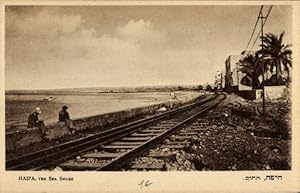 Ansichtskarte / Postkarte Haifa Israel, Eisenbahnschienen entlang des Meeresufers