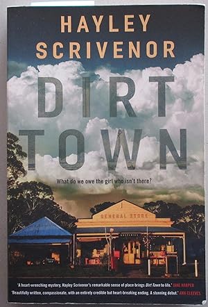 Imagen del vendedor de Dirt Town a la venta por Reading Habit