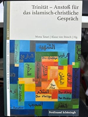 Bild des Verkufers fr Trinitt : Ansto fr das islamisch-christliche Gesprch. Muna Tatari ; Klaus von Stosch (Hg.) / Beitrge zur komparativen Theologie ; Bd. 7 --- Das Gottesbild stellt in jeder Religion den Ausgangspunkt und das Zentrum fr theologische Auseinandersetzungen mit den eigenen Glaubensinhalten und der Verhltnisbestimmung zu anderen Religionen dar. In Bezug auf andere Religionen auch und besonders im christlich-muslimischen Gesprch ist das Gottesbild immer wieder der zentrale Punkt, um die Differenzen zwischen den Religionen herauszustellen. Vor allem an das Christentum entstehen in diesem Zusammenhang Anfragen, wie sich das Bekenntnis zu einem dreifaltigen Gott und damit das Festhalten an der Trinitt als konkreter Monotheismus ausweisen lsst. Aber auch fr den Islam stellen sich eine Reihe von Fragen, die ausloten, wie man aus muslimischer Sicht die spekulativen Probleme lsen kann, auf die die Trinittstheologie eine Antwort geben mchte. zum Verkauf von bookmarathon