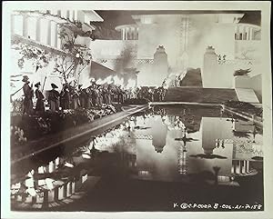 Bild des Verkufers fr Lost Horizon 8 X 10 Still 1936 Frank Capra classic, Shangri-La at night! zum Verkauf von AcornBooksNH