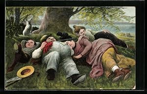 Ansichtskarte Übergewichtiger Mann schläft mit seiner Familie auf einer Wiese im Vogtland