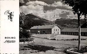 Ansichtskarte / Postkarte Bourg Saint Maurice Savoie, Les Casernes, Le Chapey et le Col du Petit ...