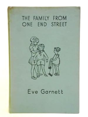 Bild des Verkufers fr The Family From One End Street zum Verkauf von World of Rare Books