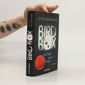 Bild des Verkufers fr Bird Box zum Verkauf von Bookbot