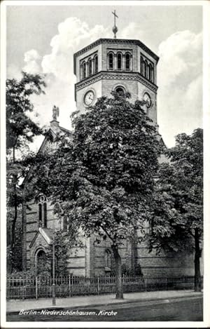 Ansichtskarte / Postkarte Berlin Pankow Niederschönhausen, Kirche, Straßenansicht