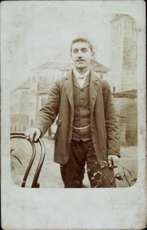 Foto Ansichtskarte / Postkarte Mann im Anzug, Weste, Portrait