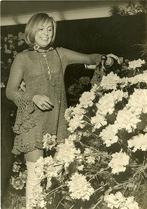 "Georgette LEMAIRE" Inauguration au champagne d'une exposition d'oeillets à EZE le 31 mars 1970 /...