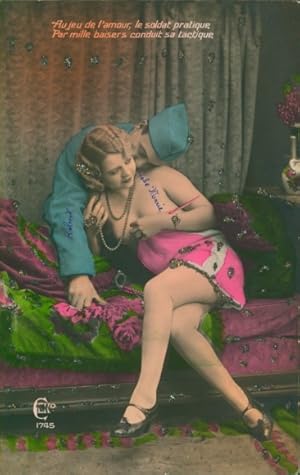 Glitzer Ansichtskarte / Postkarte Liebespaar, Junge Frau und Soldat, Perlen