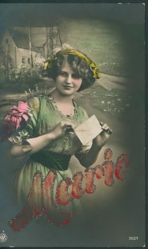 Glitzer Ansichtskarte / Postkarte Junge Frau mit Brief, Marie, Grünes Kleid - NPG 3021