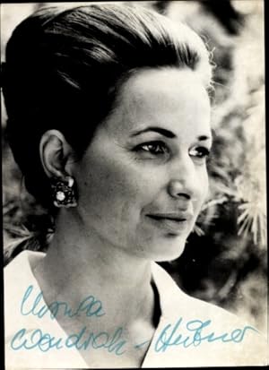 Bild des Verkufers fr Ansichtskarte / Postkarte Schauspielerin Ursula Wondrak-Hbner, Portrait, Autogramm zum Verkauf von akpool GmbH