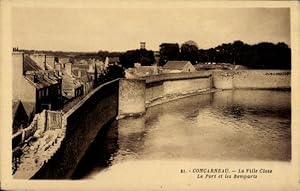Ansichtskarte / Postkarte Concarneau Finistère, La Ville Close, Le Port, les Remparts
