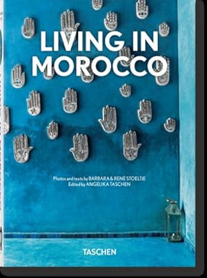 Seller image for Living in Morocco. 40th Ed. for sale by AHA-BUCH GmbH
