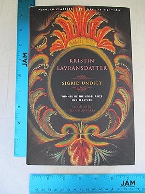 Image du vendeur pour Kristin Lavransdatter: (Penguin Classics Deluxe Edition) mis en vente par Coas Books