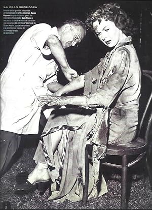 Seller image for LAMINA 37223: Susan Hayward con el maquillador Jack Pierce for sale by EL BOLETIN