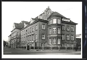 Bild des Verkufers fr Ansichtskarte Erlangen, Institut fr Physikalische Chemie der Universitt, Schuhstrasse 19 zum Verkauf von Bartko-Reher