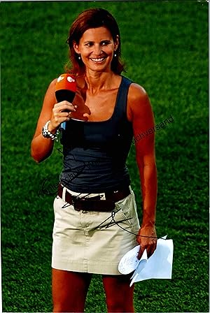 Seller image for Original Autogramm Katrin M�ller-Hohenstein ZDF /// Autogramm Autograph signiert signed signee for sale by Antiquariat im Kaiserviertel | Wimbauer Buchversand