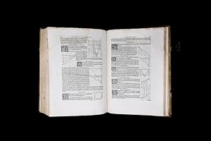 Bild des Verkufers fr Elementorum Geometricorum. Lib. XV. Cum expositione Theonis in priores XIII &agrave; Bartholomaeo Veneto latinitate donata, Campani in omnes, &amp; Hypsiclis Alexandrini in duos postremos. zum Verkauf von Libreria Antiquaria Pregliasco