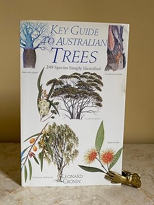 Image du vendeur pour Key Guide to Australian Trees (249 Species Simply Identified | Key Guide Series) mis en vente par Little Stour Books PBFA Member