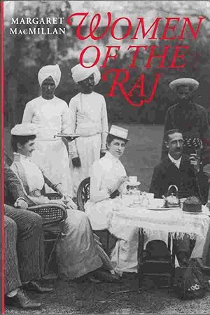 Immagine del venditore per Women of the Raj venduto da Riverwash Books (IOBA)