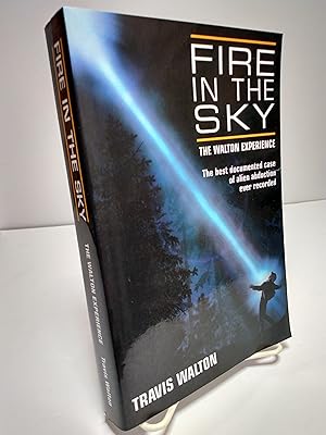 Imagen del vendedor de Fire in the Sky: The Walton Experience. a la venta por Brodsky Bookshop