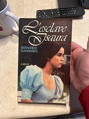 Seller image for ESCLAVE ISAURA for sale by o-chat-pitre