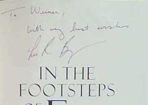 Bild des Verk�ufers f�r In the Footsteps of Eve: The Mystery of Human Origins (Signed) zum Verkauf von Chapter 1